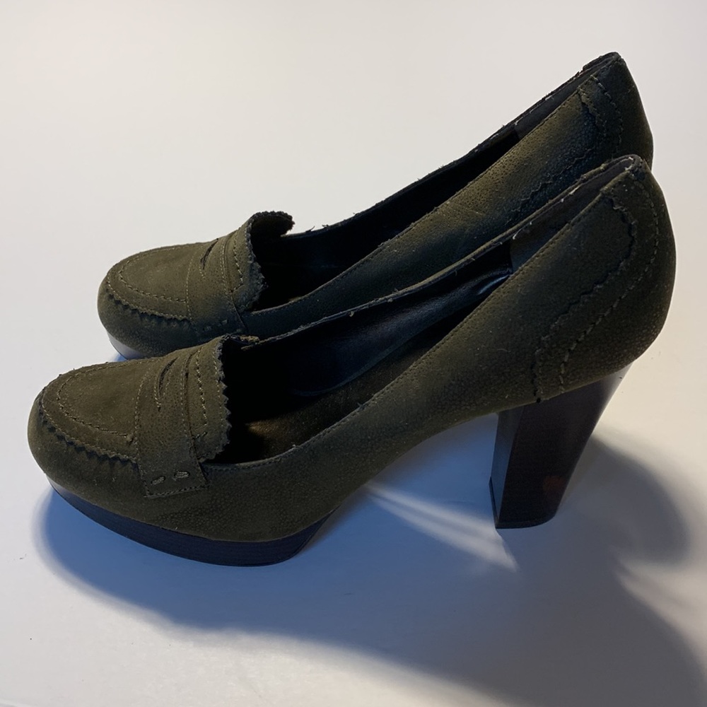 ANA Women’s Suede Heels - Picture 3 of 10